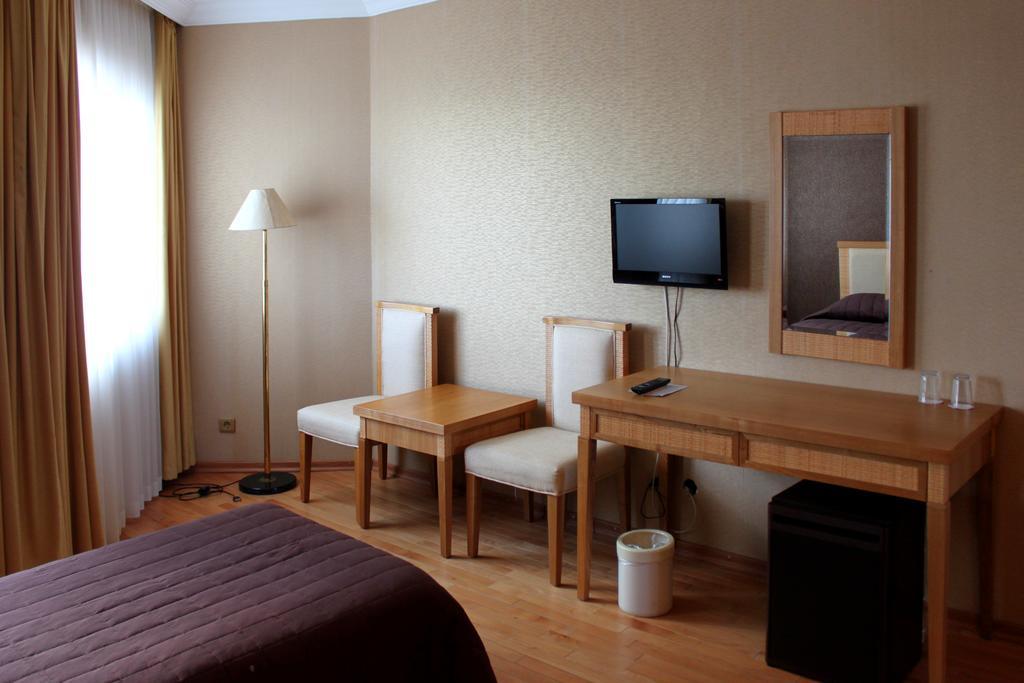 Rena Hotel Кючуккую Екстериор снимка