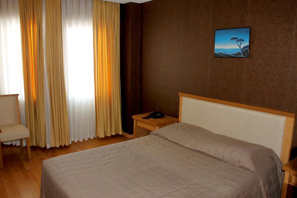 Rena Hotel Кючуккую Екстериор снимка