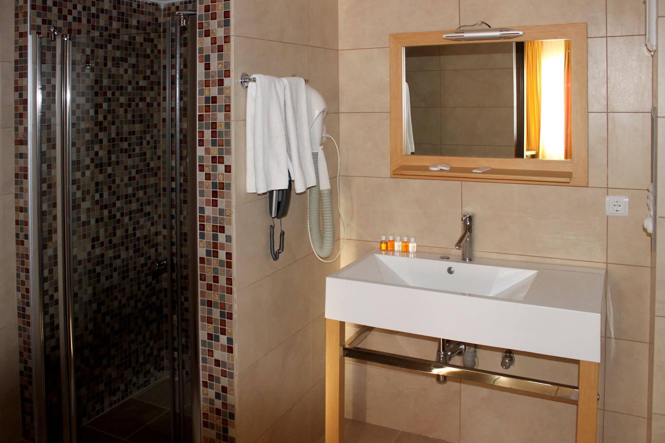 Rena Hotel Кючуккую Екстериор снимка