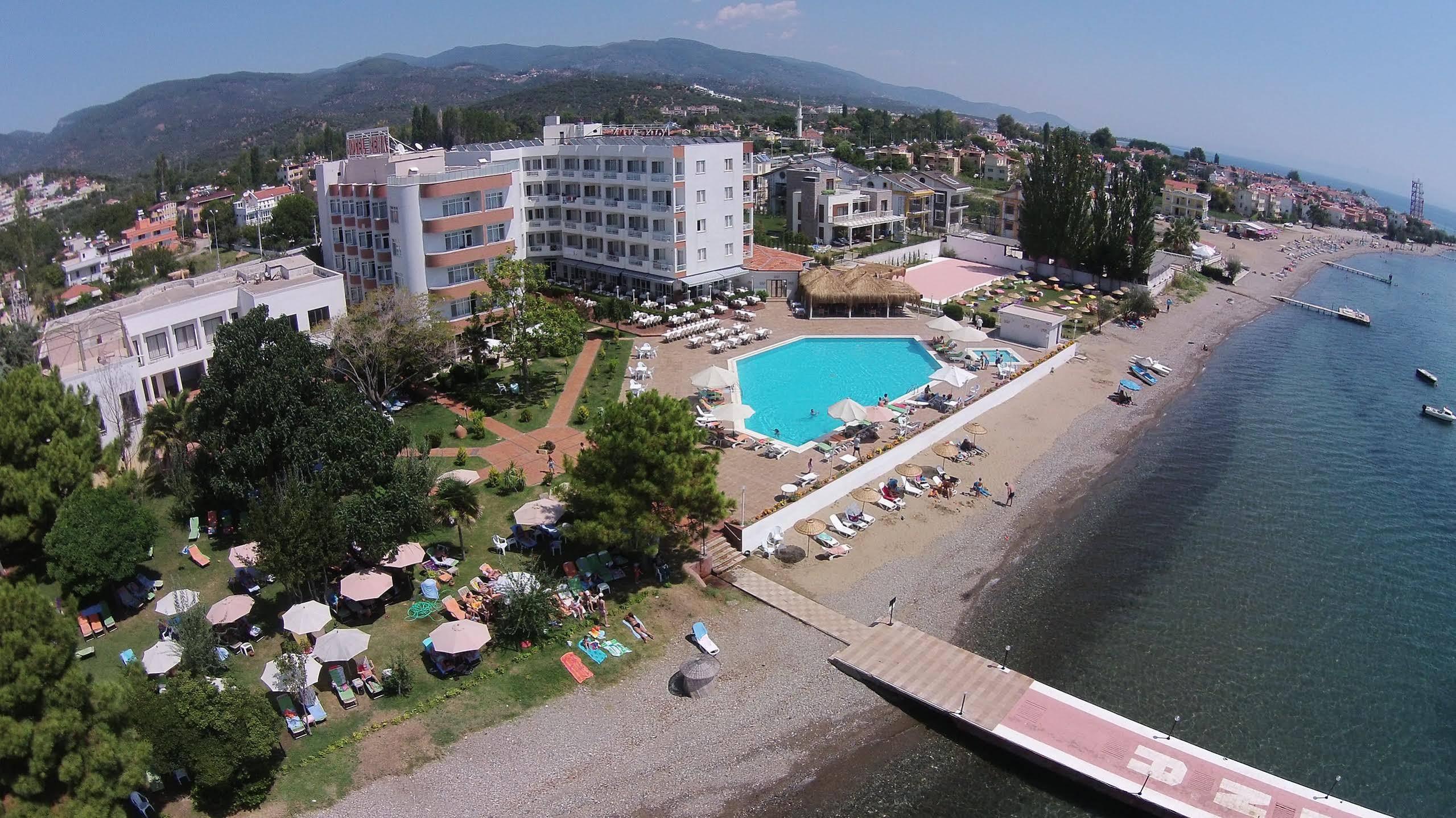 Rena Hotel Кючуккую Екстериор снимка