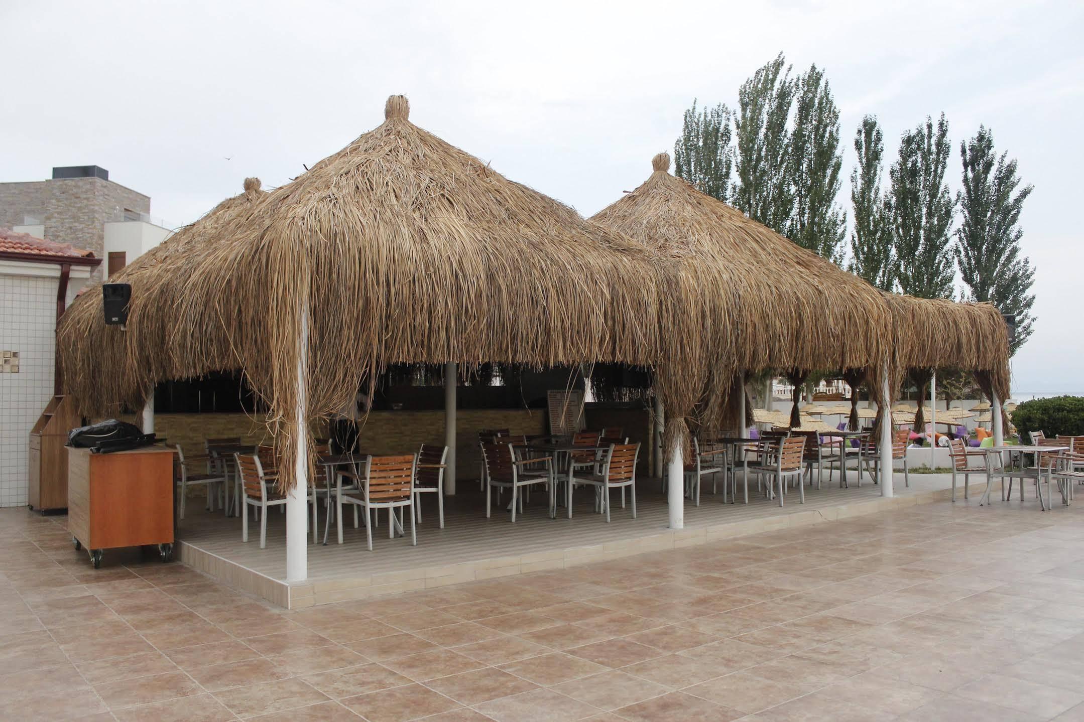 Rena Hotel Кючуккую Екстериор снимка