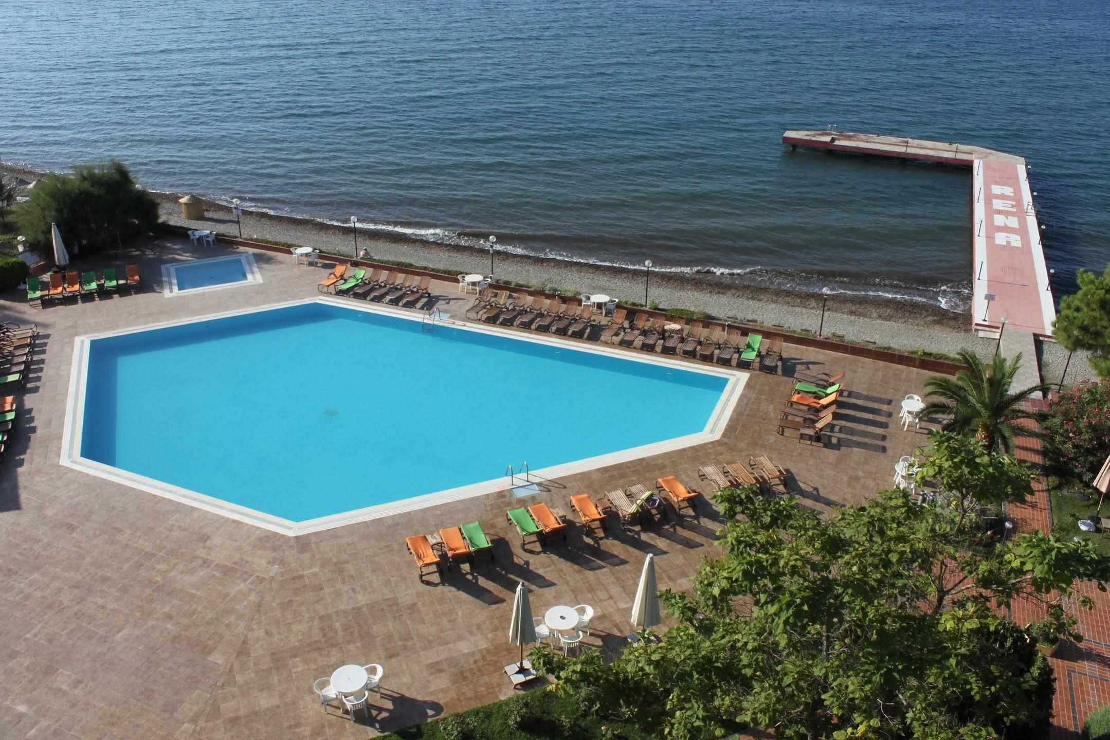 Rena Hotel Кючуккую Екстериор снимка